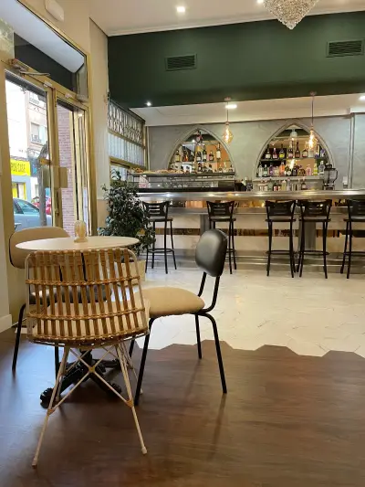 Cozy chic cafe