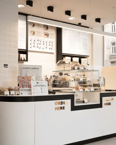 LATE Café & Roastery