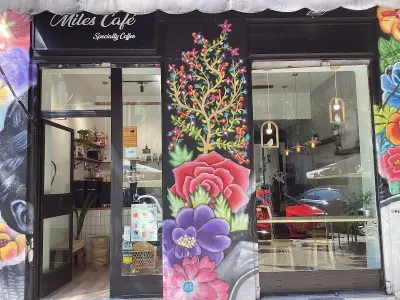 Miles Café