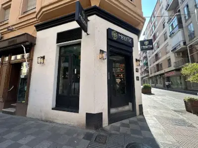 Melatte Coffee, Brunch & Food