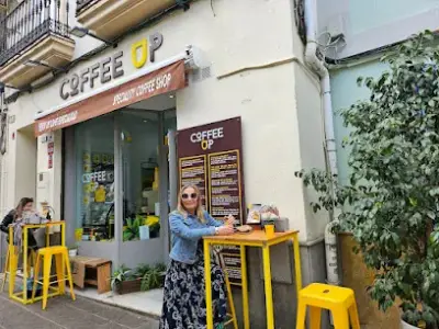 COFFEE UP - Speciality Coffee Shop / EL CAFÉ DE ESPECIALIDAD