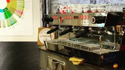 L' Angolo Del Caffe'-Specialty coffee shop