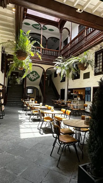 El Cafe de Don Manuel