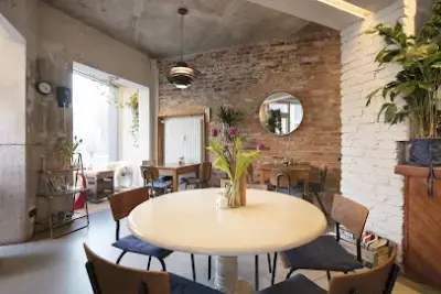 FACTORY GIRL Restaurant
