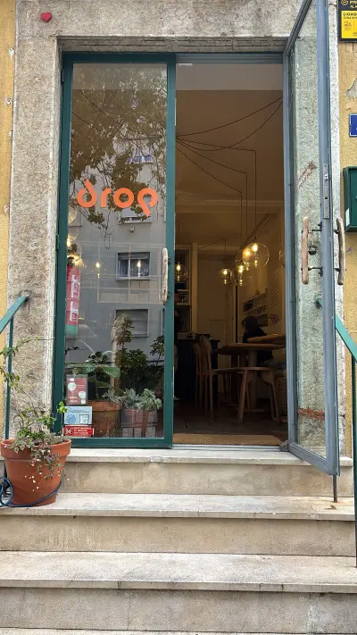 Drop. Specialty Coffee & Brunch