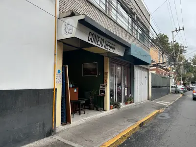 Conejo Negro Café