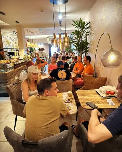 Cafetaria Yellow Bourbon Coffee & Brunch Faro