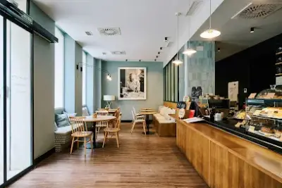 BUENO Café