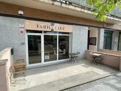 FAMILY CAFE