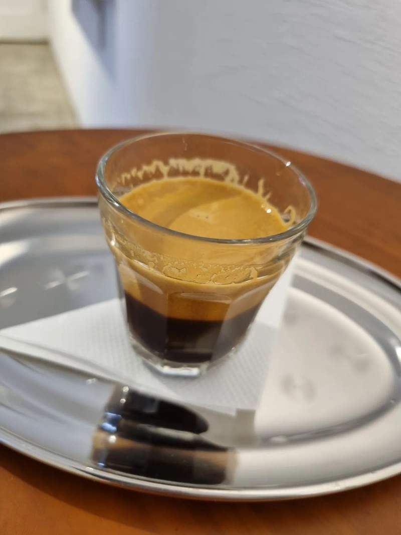 Photo of the little coffee shop . CAFÉ ESPECIAL & CURSOS . Delivery/retiradas agendadas, e workshop online p/ quem quer empreender.