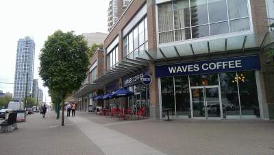 Waves Coffee House - Kingsway