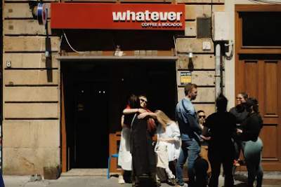 Whatever Coffee & Bocados