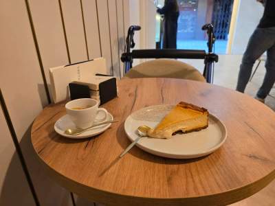 La Noguera . Obrador de tartas de queso y Café de especialidad