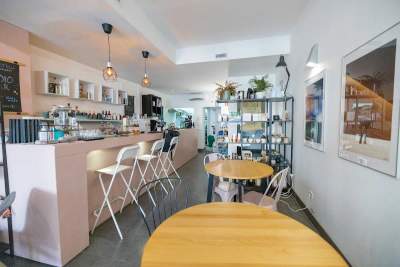 The Studio: Coffee Roaster & Cafe